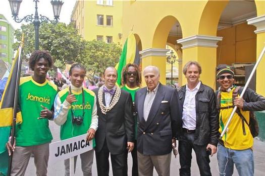Fernando Aguerre and Paul Naude with the team from Jamaica at the opening ceremonies in Peru this week. In between Fernando and Paul is Eduardo Arena