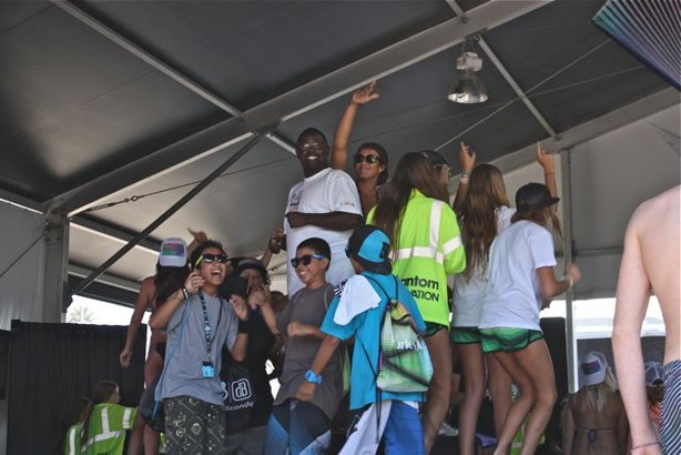 The dance party in the Hurley booth. Photo by Shop-eat-surf.