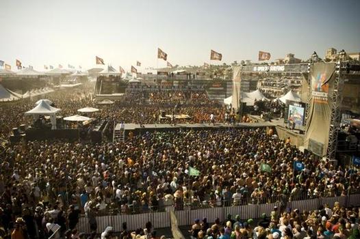 The US Open of Surfing last year. Photo courtesy of Hurley.