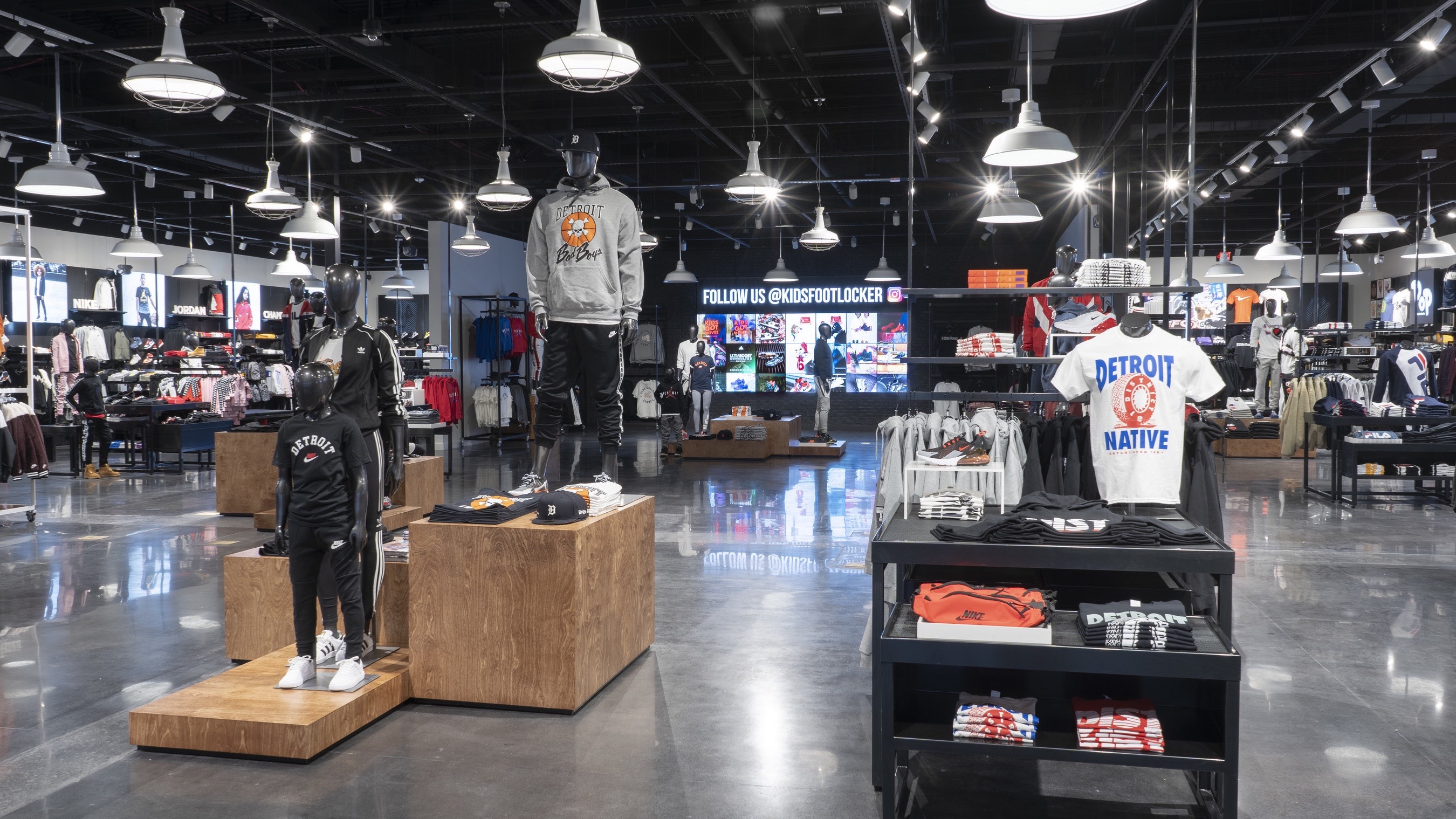 Foot Locker Detroit Power Store Interior