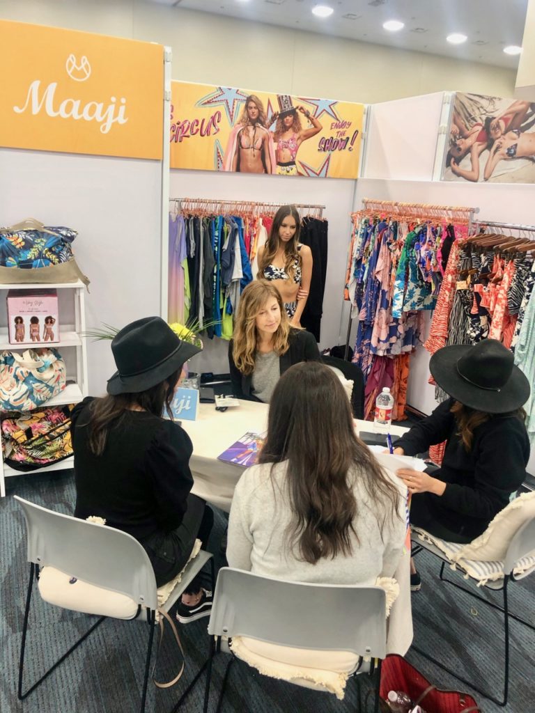 Kelly Ellingson of Maaji leading a meeting