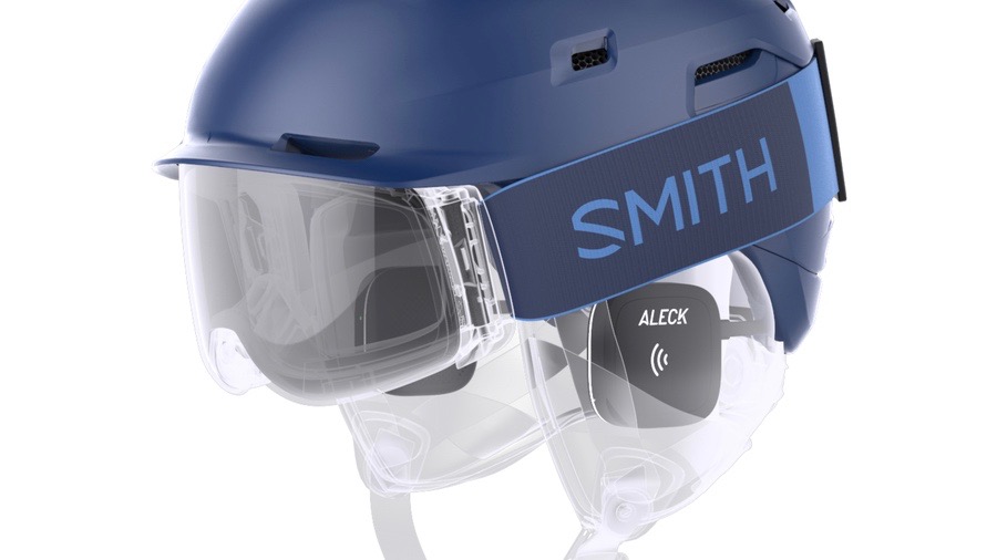 Wireless Smith x Aleck 006 in helmet