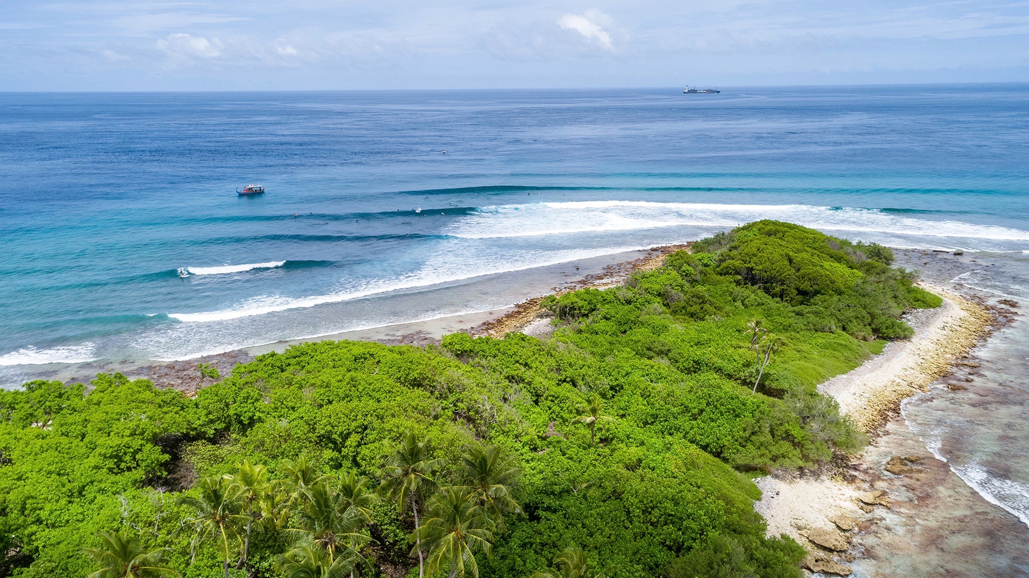 maldives lineup DJI 0236 RyanChachiCraig 180521