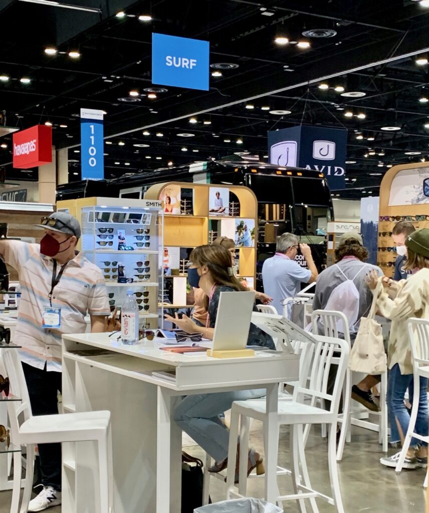 The Smith booth was busy - Photo by SES