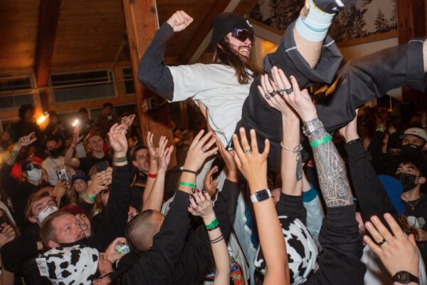 Zumiez MountainHouseWelcome