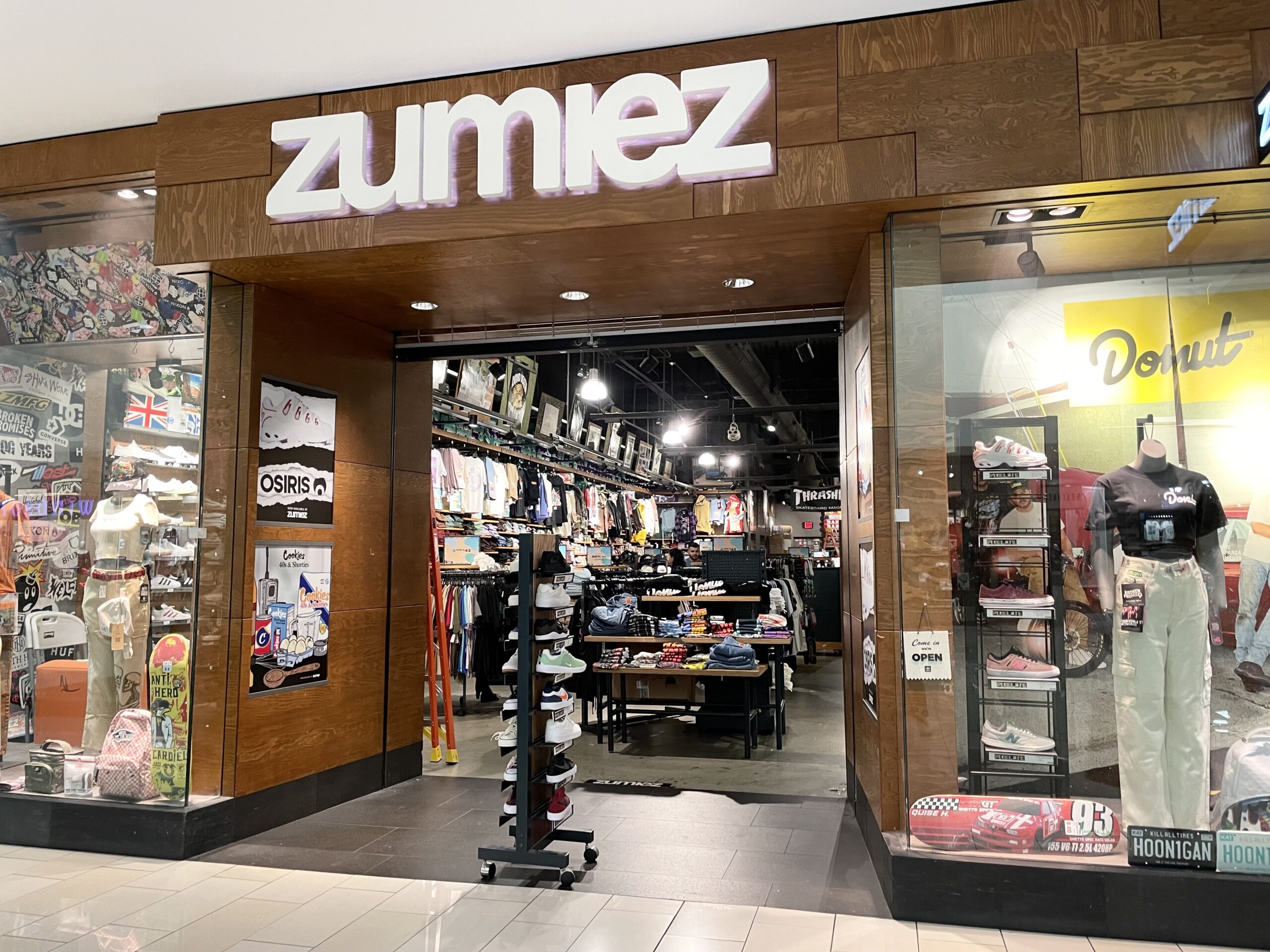 Zumiez Glendale Galleria
