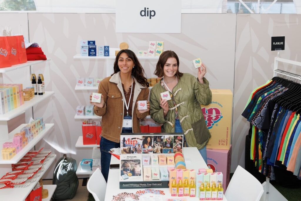 Victoria Mora and Jacquelyn Bassett of Dip. Photo courtesy of Collective Shows.